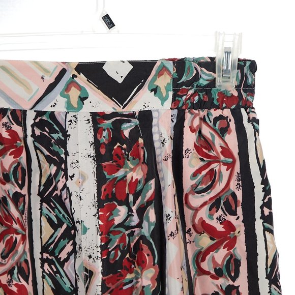 Vintage STUNT Collection NOS 100% Silk High Waisted Shorts Size Medium - Picture 2 of 6